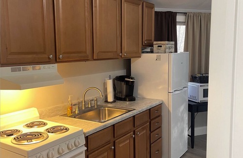 Mill Ridge Cottage | Cozy Round Cottage with Hot Tub – Perfect Mountain Escape!