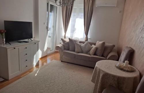 Petrovaradin Apartment | Cozy