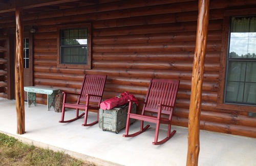 Bryan Cabin | Cozy rural cabin near Texas A&M University