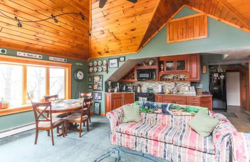 Windham House | Cozy Rustic Bliss Seconds from Windham Mt Resort