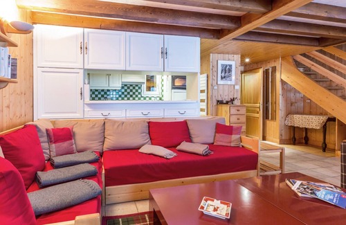 Val-d'Isere Ski Chalet | Cozy rustic chalet with fireplace in Val-d'Isère