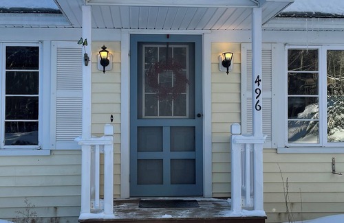Intervale House | Cozy & rustic cottage, close to North Conway and StoryLand!