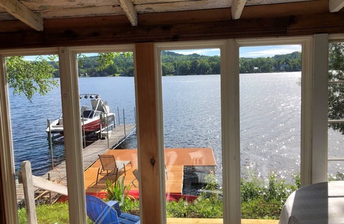 Cabot Cottage | Cozy Rustic Cottage on the Lake.