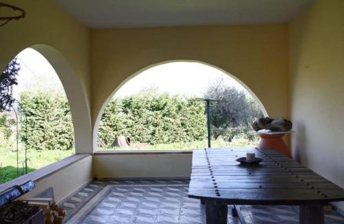 Agios Minas Apartment | Cozy Rustic Studio In Neohori