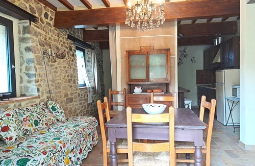 Massarosa Apartment | Cozy rustico in the green, garden, beautiful view, free WiFi, air cond., washer