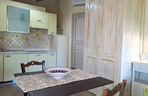 Massarosa House | Cozy Rustico with garden, sea-lake view, air cond. WIFI, washer, near PISA LUCCA