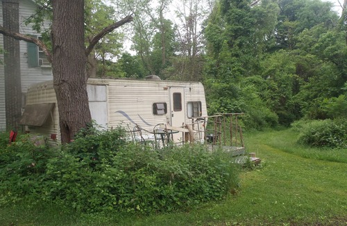 Hector House | Cozy RV, cheap with priceless features.