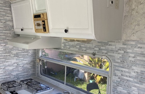 Davie House | Cozy Rv full renovated In private park