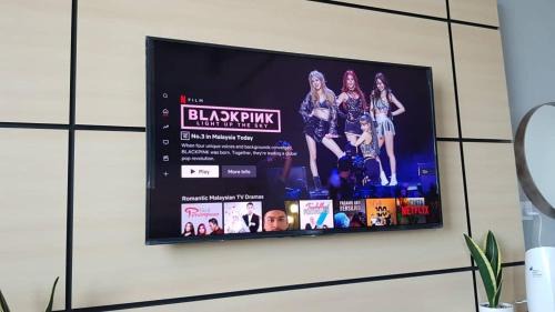 Kuantan Apartment | Cozy Seaview Studio at Imperium residence Tanjung Lumpur Kuantan