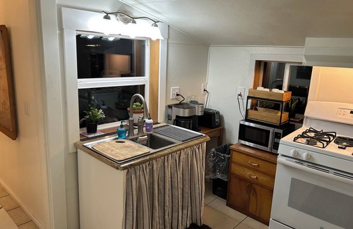 Seward Cottage | Cozy Seward Cottage: Amazing Location in the middle of town. Pet-Friendly!
