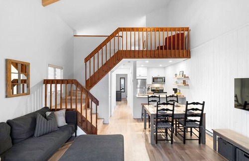 Mont-Tremblant Condo | Cozy & Simple Condo with Views of Mont-Tremblant