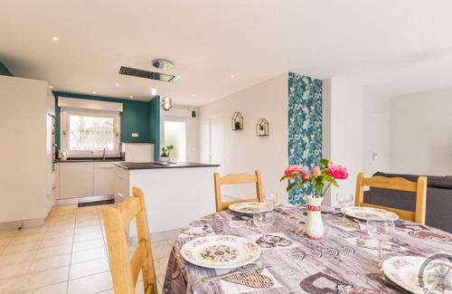 Saint-Pair-sur-Mer Cottage | Cozy single-story home w/modern kitchen, terrace, garden, near beach, casino, and city center