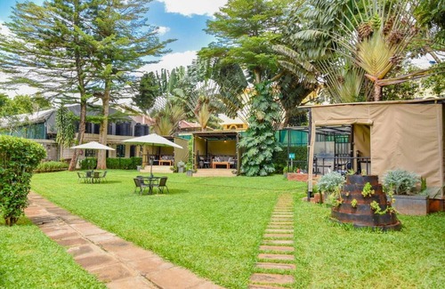Muthaiga Hotel | Cozy Single Room in Prime Nairobi Hotel with Fitness Center Access