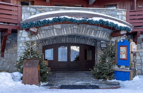 Arc-1950 Apartment | Cozy Ski-In/Ski-Out Apartment with Pool & Jacuzzi in Pedestrian Arc 1950