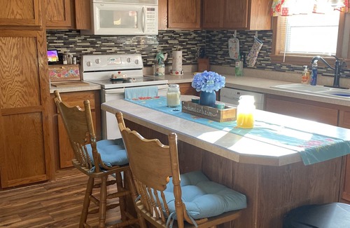 Tyner House | Cozy Sky View on 18 acres with pond