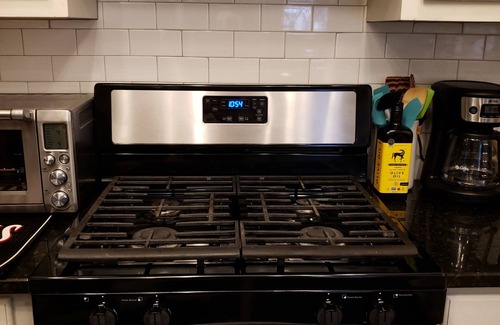 Central Oklahoma City House | Cozy Solar Urban Home central Okc (mins from State Fair Grounds and downtown)