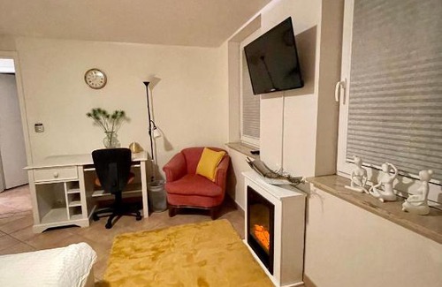 Kolonie Kleinmachnow Apartment | Cozy Souterrain-Flat with Sauna