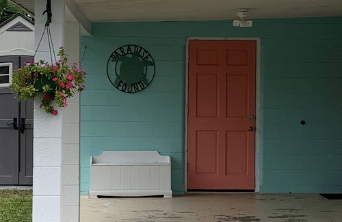 South Venice House | Cozy South Venice Coastal Getaway – 10 Minutes from sandy beaches
