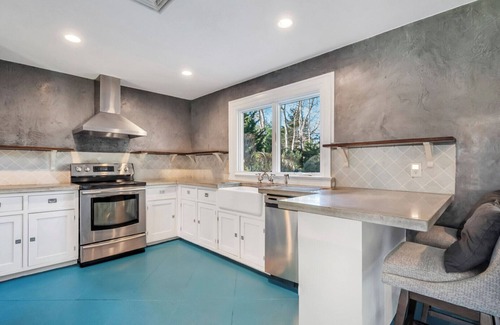 North Sea House | Cozy Southampton Home with Private Pool, Outdoor Dining, Perfect for Families