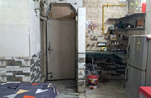 New Delhi Apartment | Cozy Space in heart of Delhi with all facilities in and around.