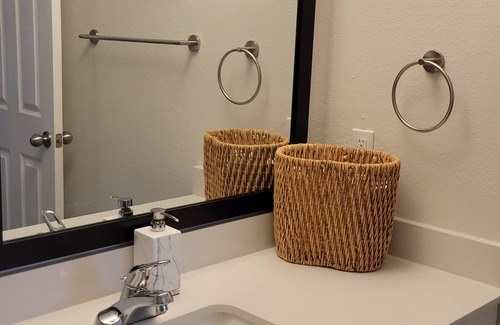 Lewisville Apartment | Cozy, spacious and modern.