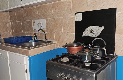 Spanish Town Zone Apartment | Cozy Spanish Town Hide-Away