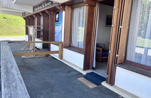 Le Bettex Apartment | Cozy studio for 4, ski-in-out, pets allowed, parking