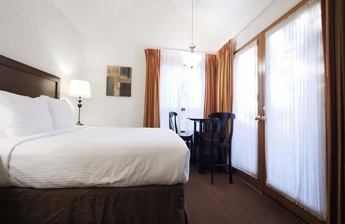 Sedona Resort | Cozy Stay in Sedona: Room w/Outdoor Pool Access | Free Parking