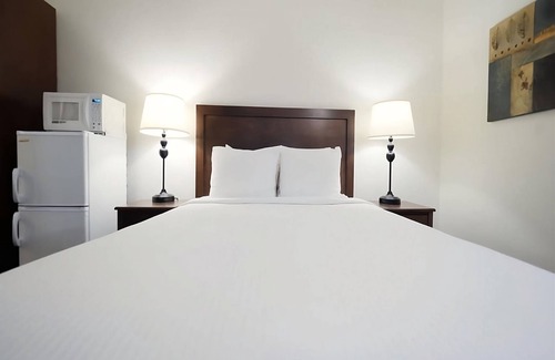 Sedona Resort | Cozy Stay in Sedona: Room w/Outdoor Pool Access | Free Parking