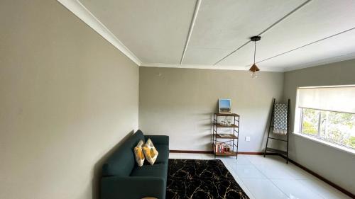 Greater Johannesburg Metropolitan Area Apartment | Cozy Stay - Near Golden Acres & Sandringham Gardens