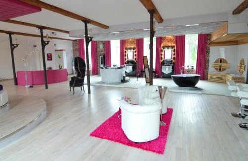 Ensival Apartment | Cozy Stay with Pool & Nature