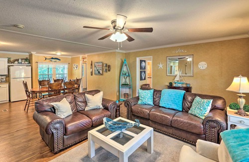 Steinhatchee Cottage | Cozy Steinhatchee House w/Fire Pit & Grill!