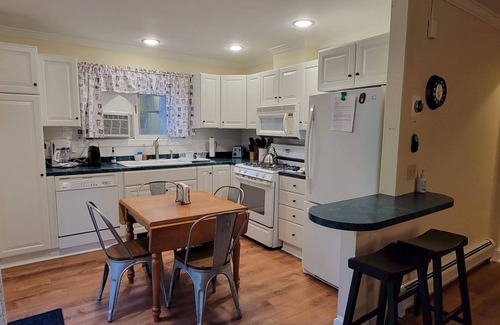 Stowe Area Condo | Cozy Stowe Getaway steps away from Rec Path, Food, and Fun!