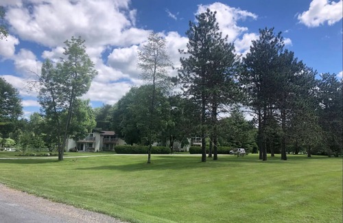 Stowe Area Condo | Cozy Stowe Getaway steps away from Rec Path, Food, and Fun!