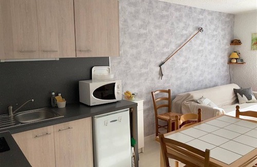 Correncon-en-Vercors Apartment | Cozy Studio Near Village - Balcony, Mountain Views, Shuttle Access