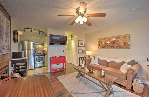Banner Elk Apartment | Cozy Studio 2 Miles to Beech Mountain Ski Resort!