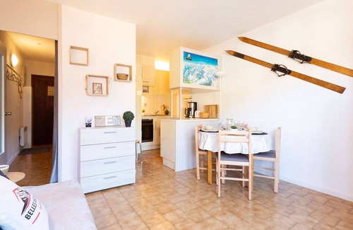 Pla d'Adet Apartment | Cozy studio at the slopes with ski storage and parking, no pets allowed