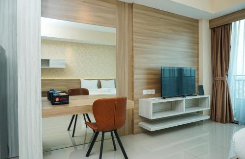 Mampang Prapatan Apartment | Cozy Studio Apartment at Nine Residence connected to Mall By Travelio