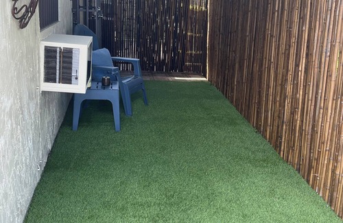 Hialeah Apartment | Cozy studio apartment with private entrance and patio near MIA intl. airport
