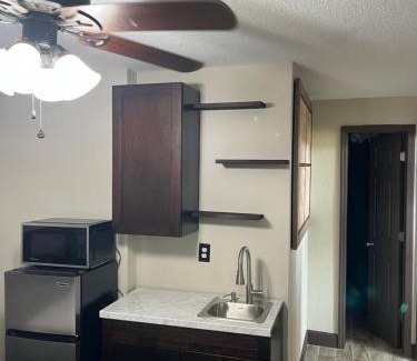 Hialeah House | cozy studio apartment with private entrance and patio