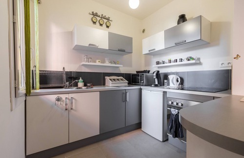 Quartier du Port Apartment | Cozy Studio at Nice Port