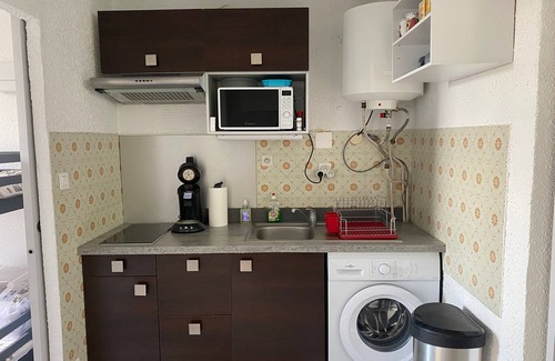 Port Leucate Apartment | Cozy Studio Cabine in Port Leucate - Steps from Beach, Sleeps 4, Parking, Bicycles Included