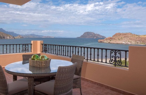 Loreto Apartment | Cozy Studio condo with Unbelievable Golf WiFi in charming Loreto Danzante Bay