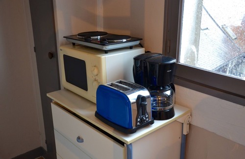 Rouen City Centre Apartment | Cozy studio, downtown, 5min walk SNCF station