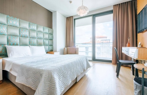 Merter Apartment | Cozy Studio Flat w Balcony 10 min to Marmara Forum