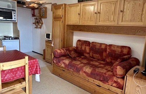 Eclose-Est Apartment | Cozy Studio for 4, Balcony, Near Shops & Lifts, Pet-Friendly - L'Alpe d'Huez