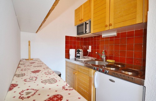 Morzine Apartment | Cozy studio for 4 in Morzine with balcony, parking and ski locker
