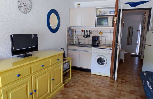 Argeles Plage Apartment | Cozy Studio for 4 with Wi-Fi, Pool, Parking – 500m from Beach