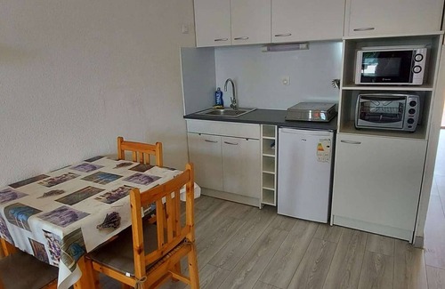 Le Grau-dʼAgde Apartment | Cozy Studio Cabin, 150m from Beach, Free WiFi, Terrace, Parking