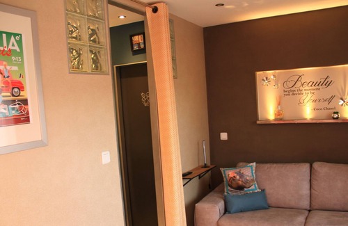Carnoux-en-Provence Villa | Cozy studio, new for 2 people with private terrace.